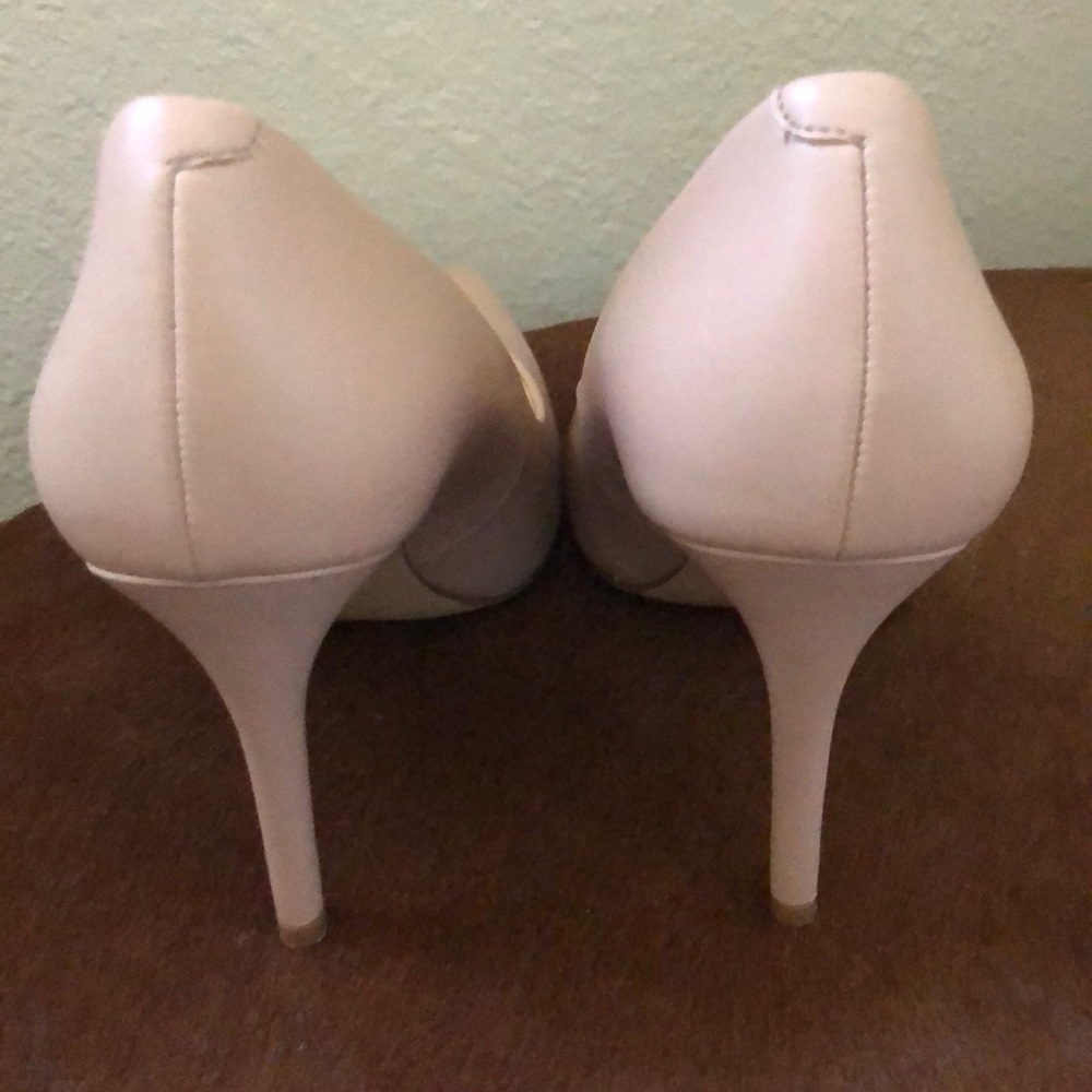 Beigeish pink 9west heels - Picture 2 of 5